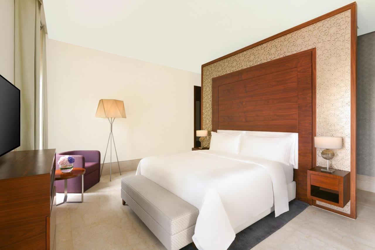 Al Messila, A Luxury Collection Resort & Spa, Doha Luaran gambar A bedroom at the W Doha