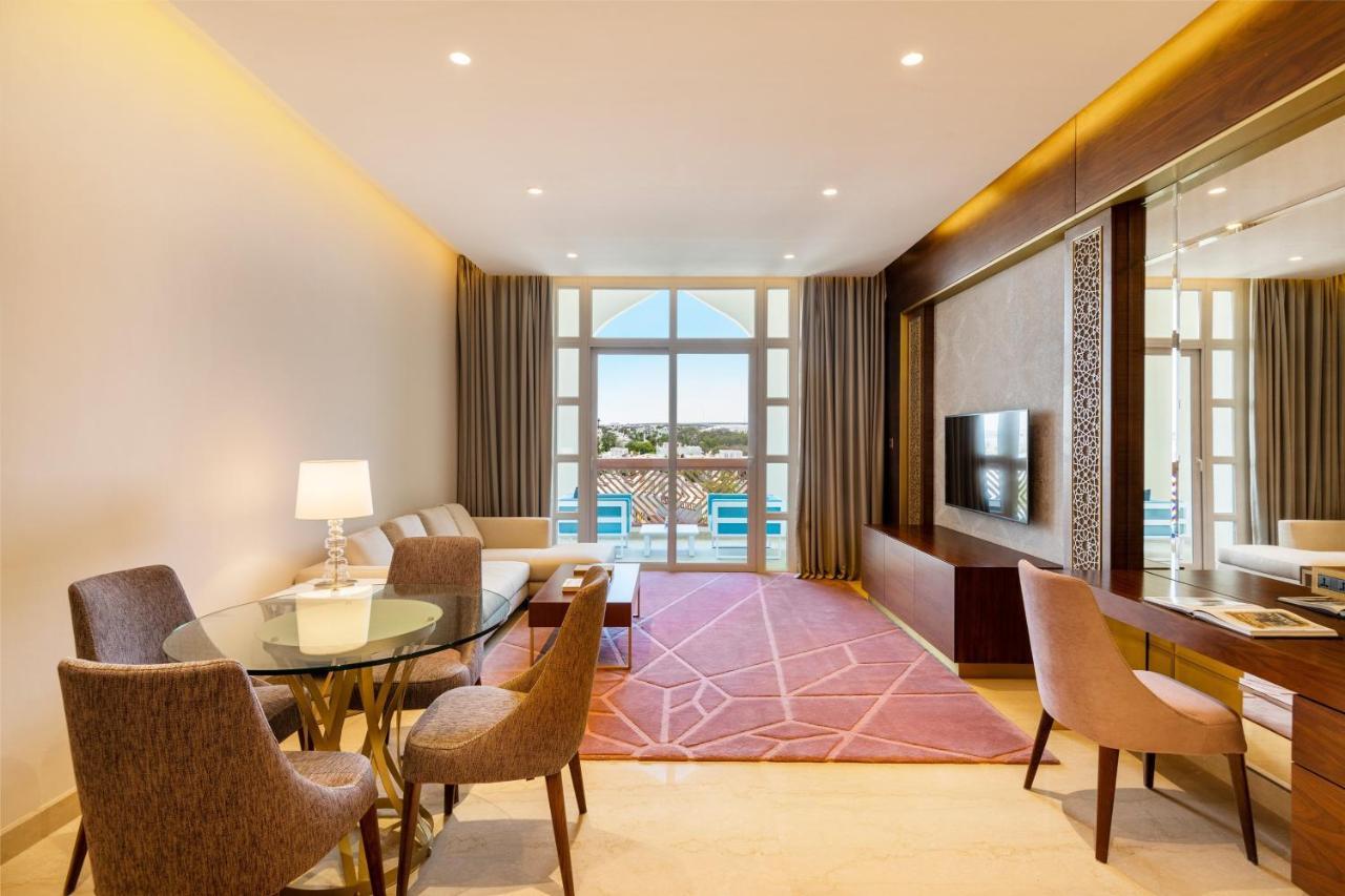 Al Messila, A Luxury Collection Resort & Spa, Doha Luaran gambar A suite at the hotel