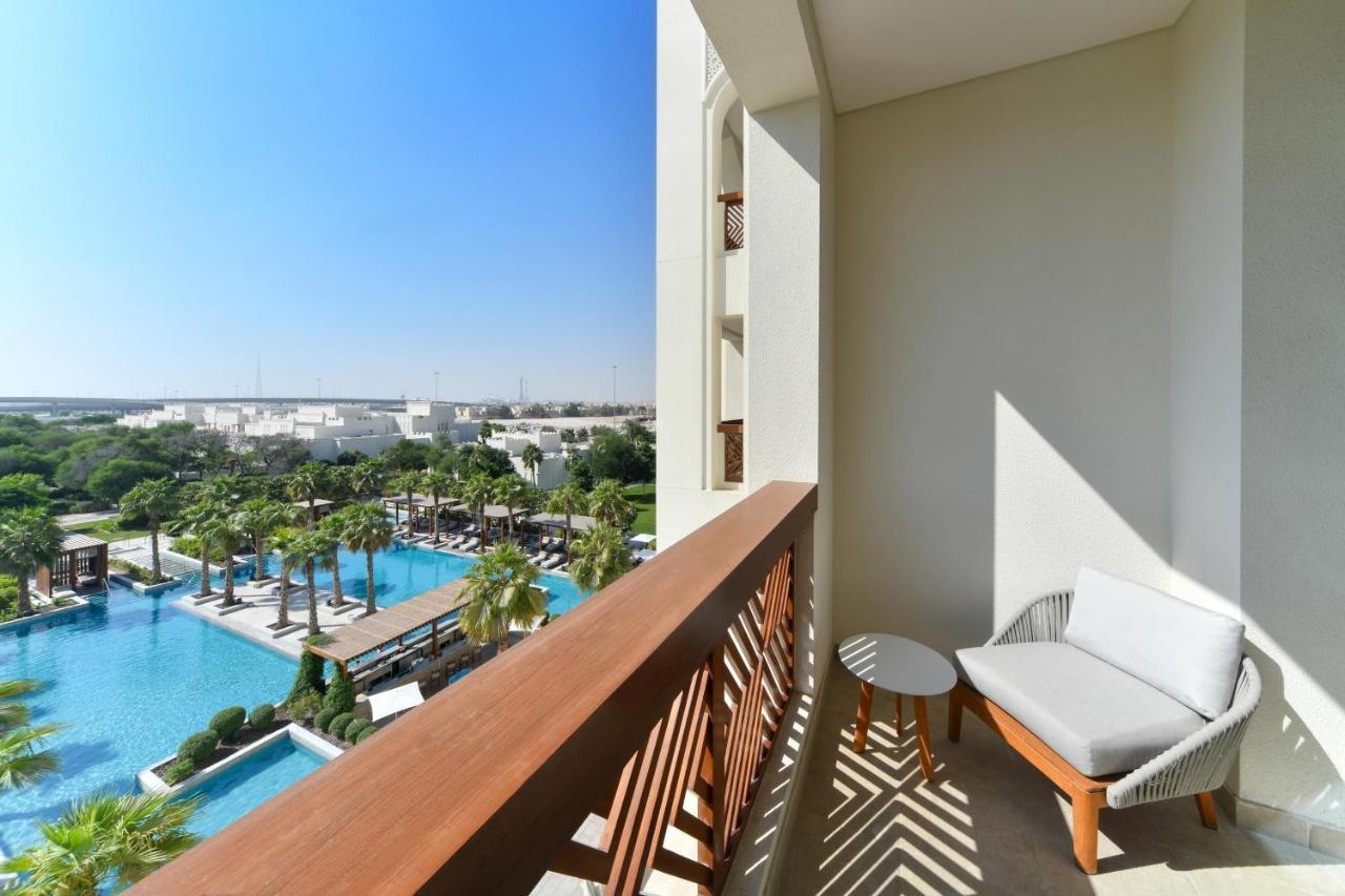 Al Messila, A Luxury Collection Resort & Spa, Doha Luaran gambar A balcony at the hotel