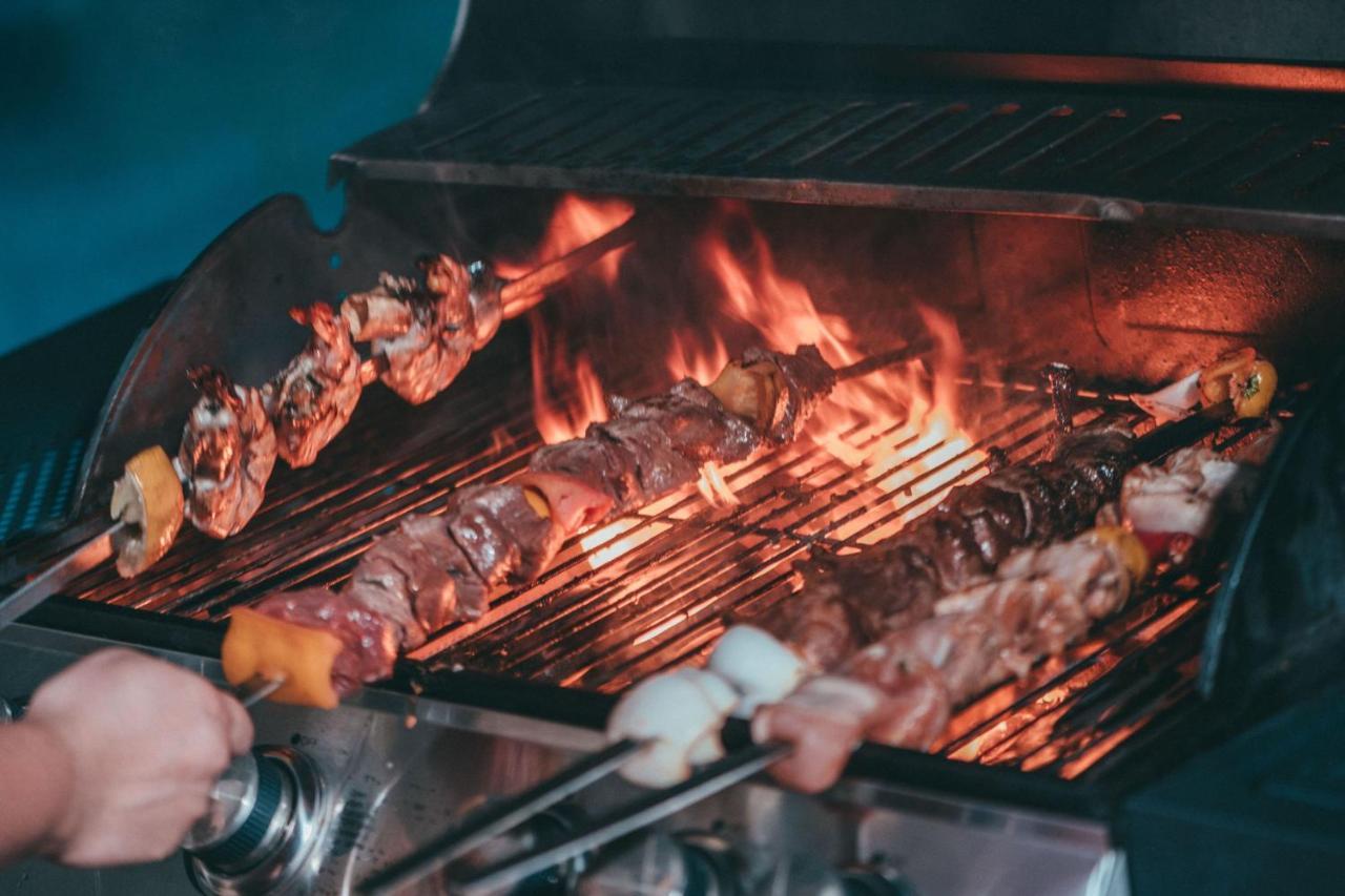 Al Messila, A Luxury Collection Resort & Spa, Doha Luaran gambar A barbecue grill