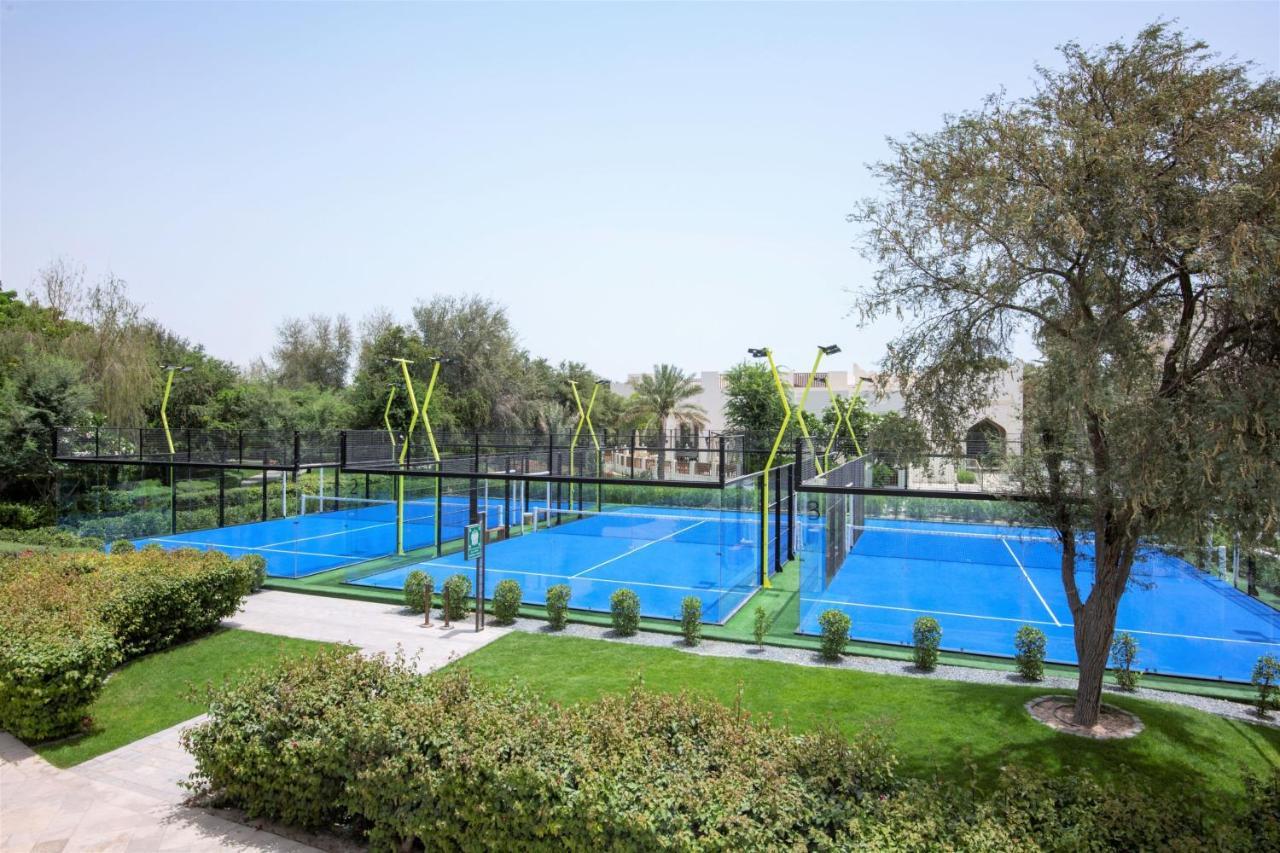 Al Messila, A Luxury Collection Resort & Spa, Doha Luaran gambar Tennis courts at the resort