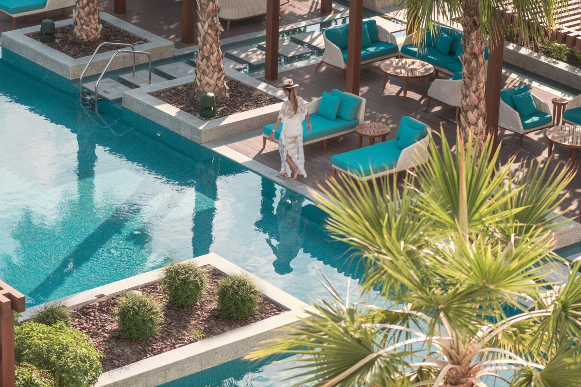 Al Messila, A Luxury Collection Resort & Spa, Doha Luaran gambar The pool at the hotel